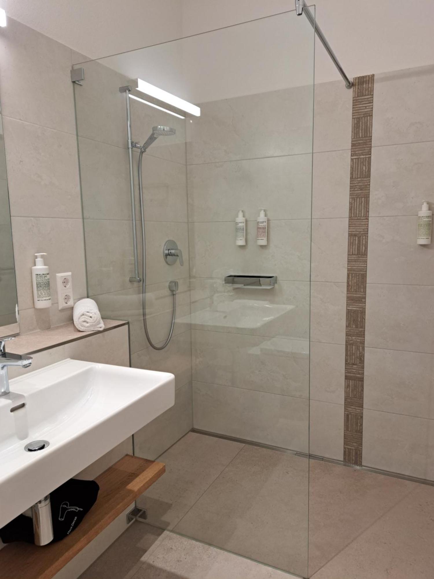Hotel Union Офенбург Екстериор снимка