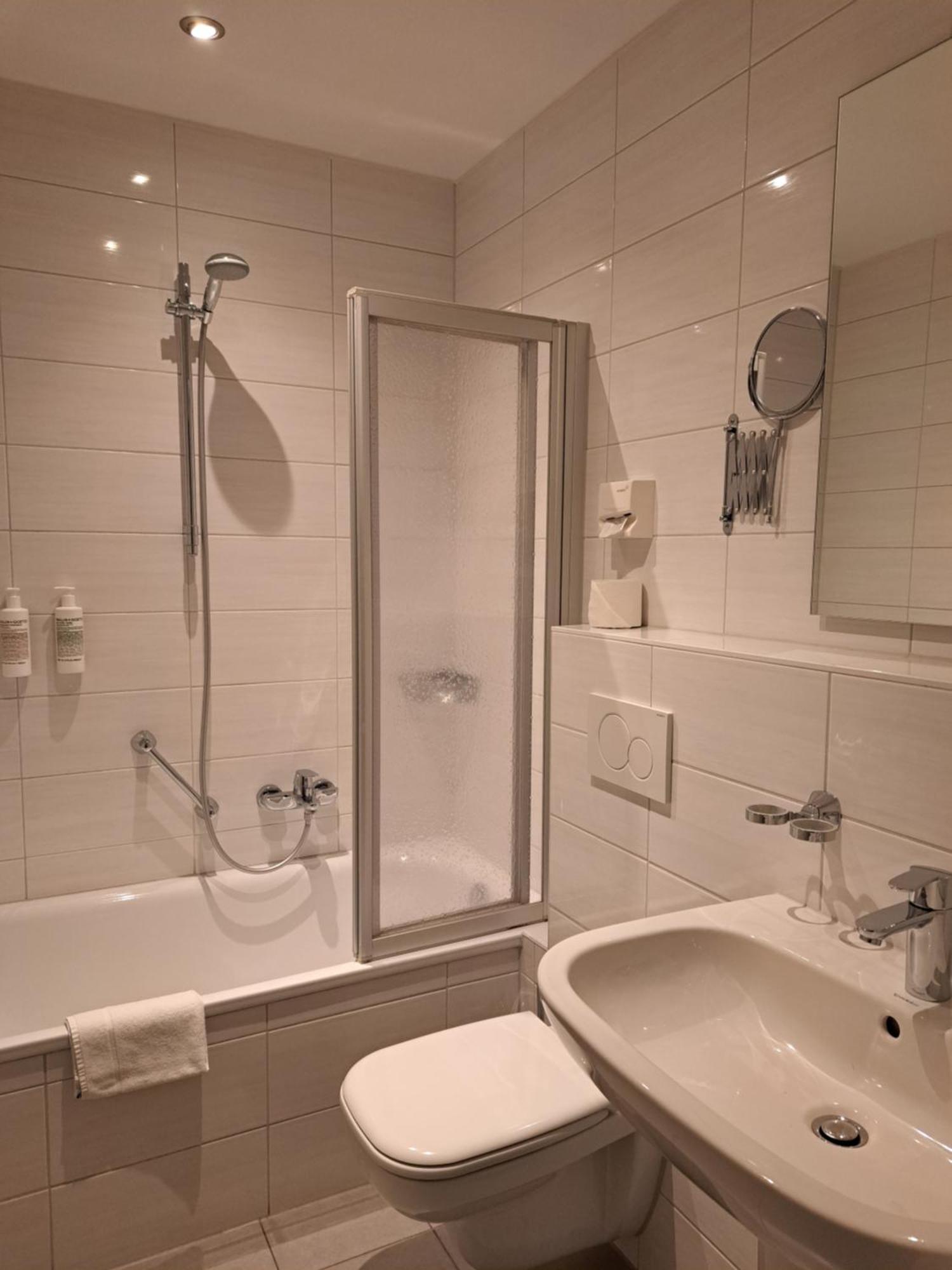 Hotel Union Офенбург Екстериор снимка