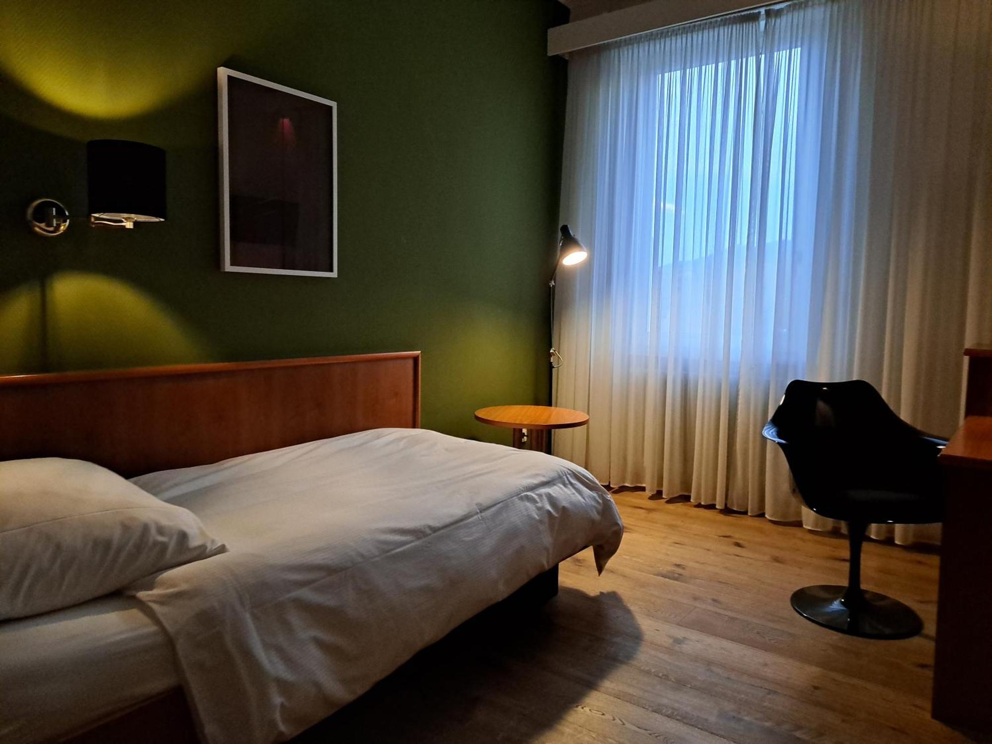 Hotel Union Офенбург Екстериор снимка
